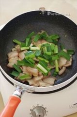 农家小炒肉的做法步骤4