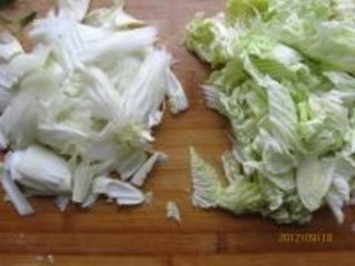 醋溜白菜的做法步骤3