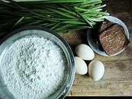 韭菜盒子的做法步骤1