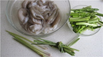 秘制卤汁浸八爪步骤1