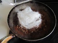 蚂蚁上树的做法步骤7