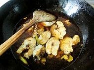 豆豉烧鳕鱼的做法步骤10