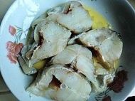 豆豉烧鳕鱼的做法步骤2