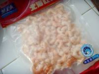 虾仁滑蛋的做法步骤1