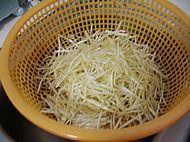 韭黄炒虾仁的做法步骤7