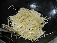 韭黄炒虾仁的做法步骤16