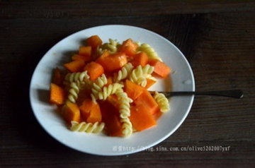 木瓜拌意粉步骤2