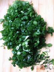 小白菜土猪肉粉条包子的做法步骤9