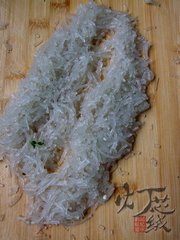 小白菜土猪肉粉条包子的做法步骤8