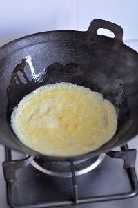 鸡蛋卷饼的做法步骤1