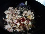 麻辣宫保鸡丁的做法步骤7