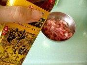 下饭菜肉丝炒酸菜粉的做法步骤1