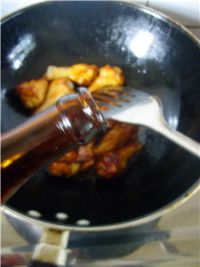 红烧萝卜鸡翅根的做法步骤9