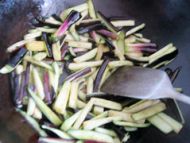 下饭菜鱼香茄子的做法步骤5