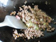 下饭菜鱼香茄子的做法步骤9