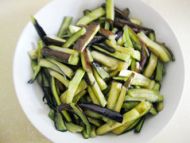 下饭菜鱼香茄子的做法步骤7