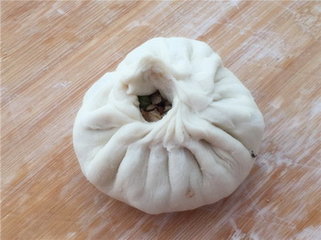 梅干菜豆腐豇豆饼步骤4