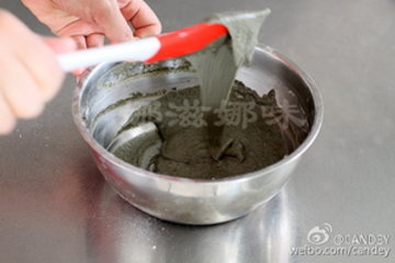 黑芝麻酱戚风蛋糕步骤4