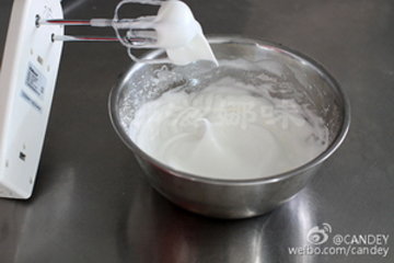 黑芝麻酱戚风蛋糕步骤6