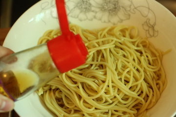 香辣热干面的做法步骤10