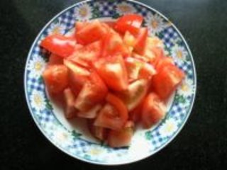 西红柿炒鸡蛋的做法步骤2