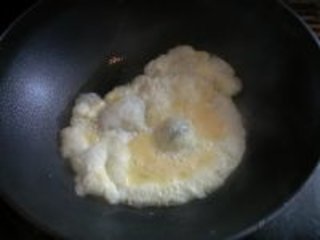 西红柿炒鸡蛋的做法步骤3