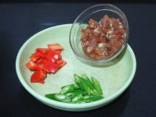 香辣叉烧鸡丁的做法步骤7