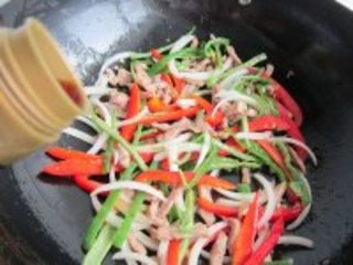 辣椒炒肉丝的做法步骤9