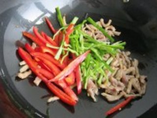 辣椒炒肉丝的做法步骤6