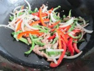 辣椒炒肉丝的做法步骤10