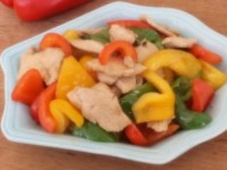 鸡肉炒彩椒的做法步骤10