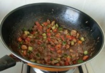 酱爆鸭丁的做法步骤12