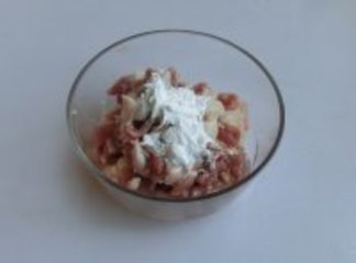 酱爆鸭丁的做法步骤5