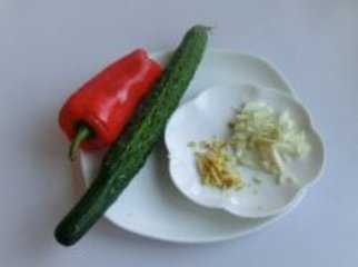 酱爆鸭丁的做法步骤2