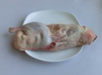 酱爆鸭丁的做法步骤1