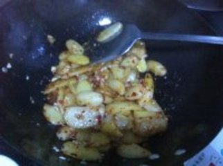 红烧土豆的做法步骤13