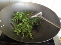 尖椒炒鸡蛋的做法步骤4