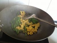 尖椒炒鸡蛋的做法步骤7
