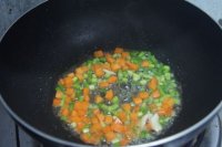 什锦炒豆渣的做法步骤5