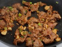 彩椒牛肉的做法步骤7