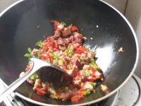 双椒炒腊鸭腿的做法步骤10