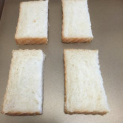 黄金鸡蛋汉堡的做法步骤7