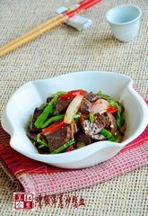 青椒洋葱炒鸭血