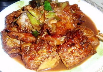 家常焖带鱼的做法步骤