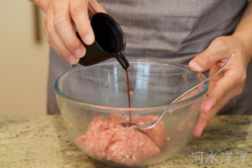 韩风泡菜锅贴步骤5