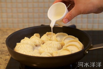 韩风泡菜锅贴步骤24