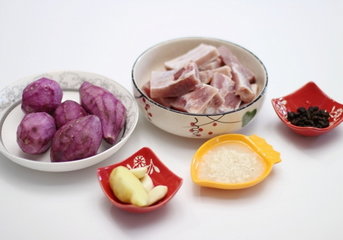 紫薯蒸排骨的做法步骤1