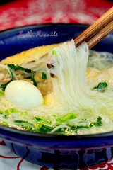 香浓暖暖的鸡汤面