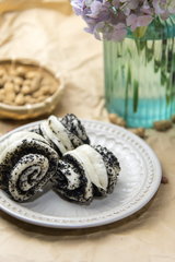 黑芝麻花卷的做法