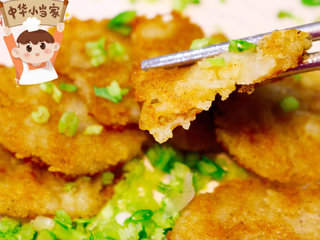 黑胡椒土豆饼的做法 外焦里嫩做法超简单 黑胡椒土豆饼的做法 外焦里嫩做法超简单